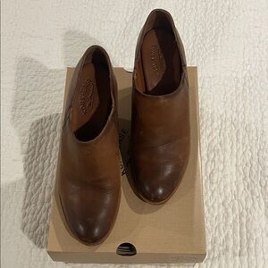 Brown Leather Women’s Bootie